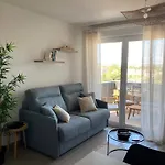 L\'Appartement Ensoleille, Wifi-Clim-Gare-Terrasse
